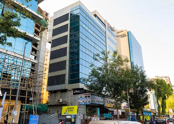 Hotel Larmont Luxury Mumbai